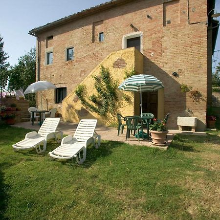 Agriturismo La Grotta Di Montecchino Siena Eksteriør billede