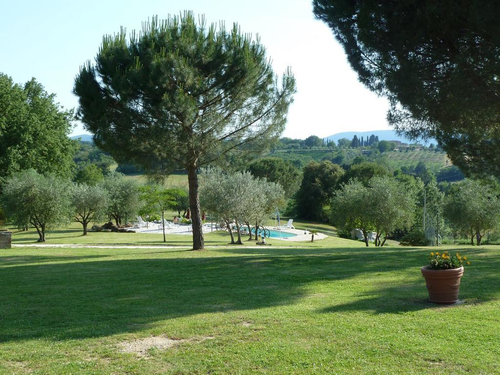 Agriturismo La Grotta Di Montecchino Siena Eksteriør billede