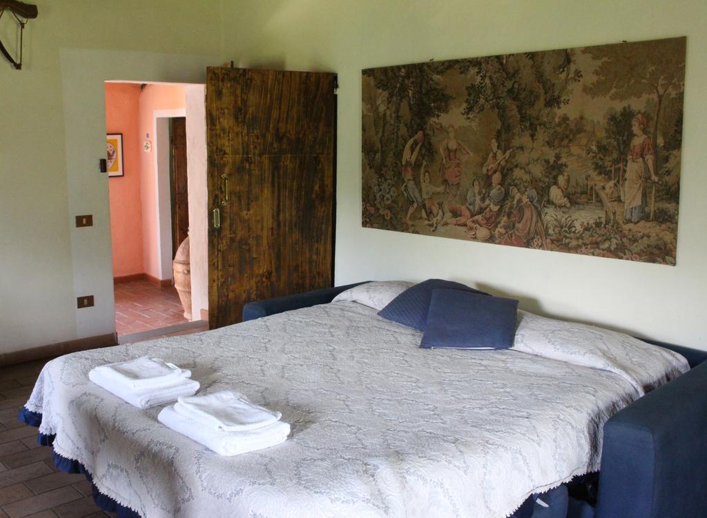 Agriturismo La Grotta Di Montecchino Siena Eksteriør billede