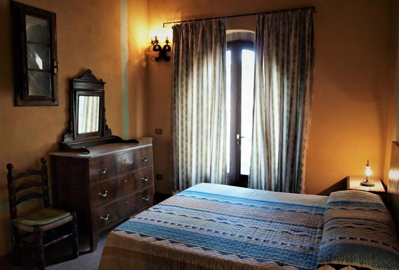 Agriturismo La Grotta Di Montecchino Siena Eksteriør billede