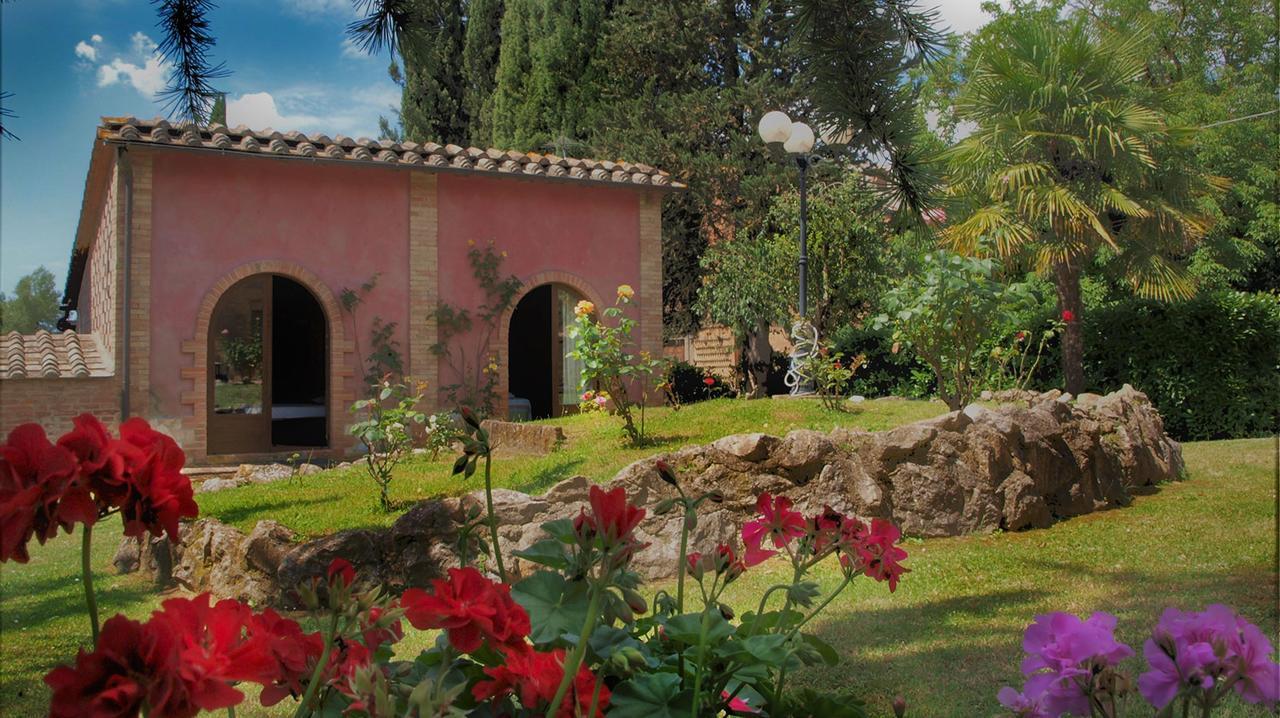 Agriturismo La Grotta Di Montecchino Siena Eksteriør billede