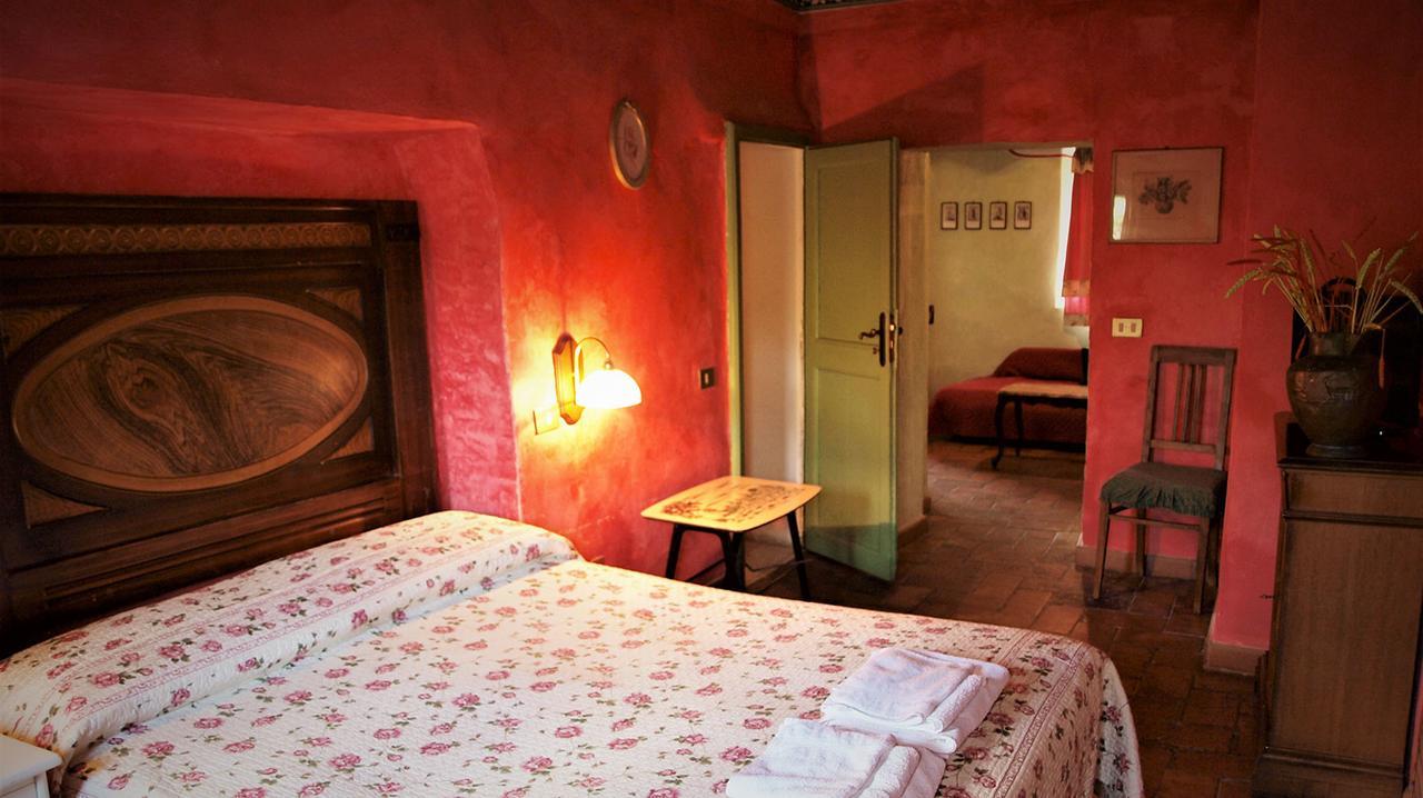 Agriturismo La Grotta Di Montecchino Siena Eksteriør billede