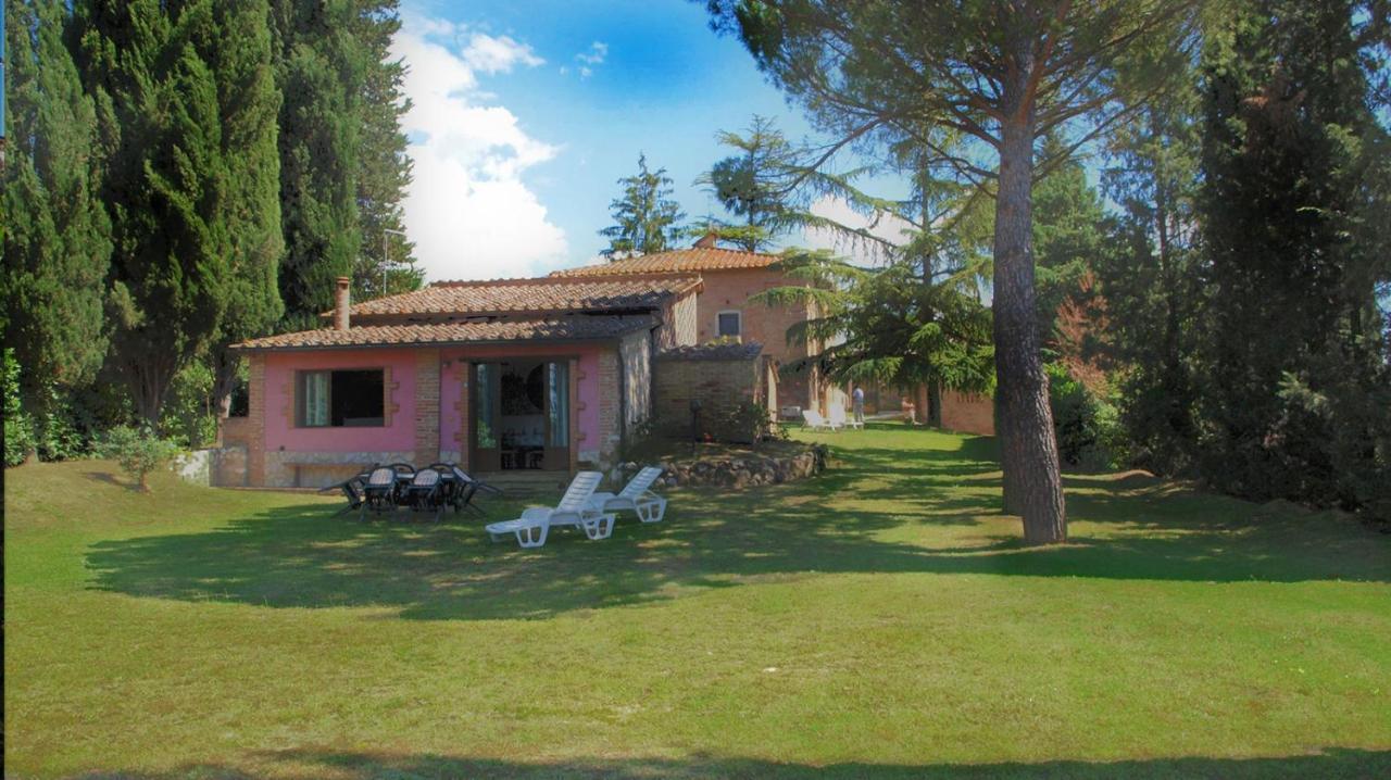 Agriturismo La Grotta Di Montecchino Siena Eksteriør billede