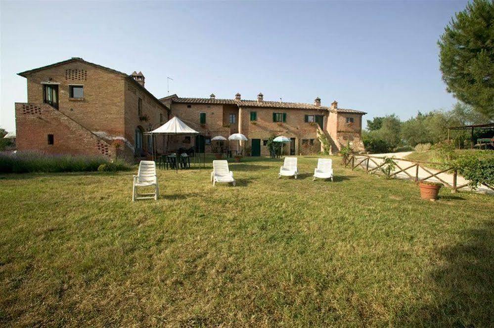 Agriturismo La Grotta Di Montecchino Siena Eksteriør billede